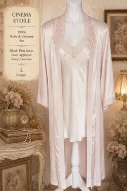 Vintage Cinema Etoile 1990s Blush Pink Lace Applique Robe Ivory Chemise Set M